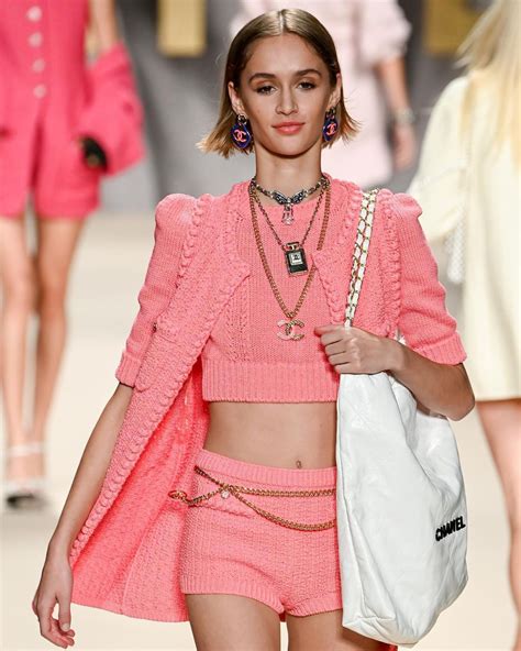 5 Things To Know About Chanel’s Nostalgic SS22 .